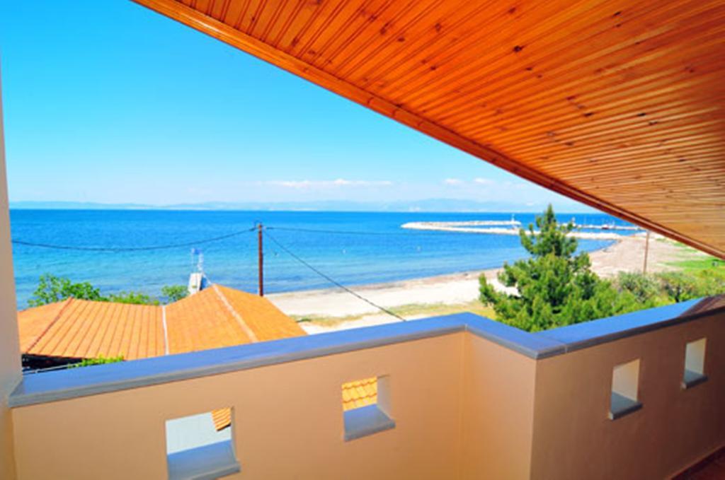 Sikoudis Gorgona Beach Skala Rachoni  Eksteriør billede